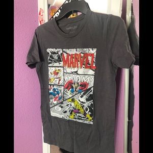 Women’s gray marvel superhero shirt